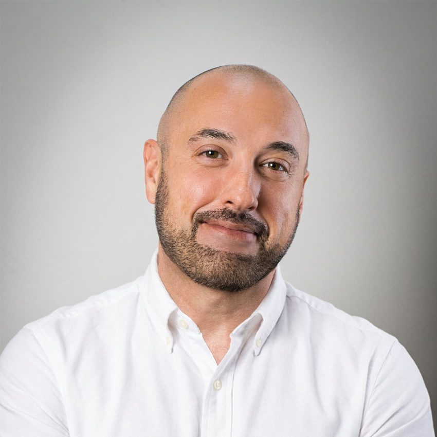 Award winning remodeling company in Naperville, Illinois delivering luxury kitchen, bathroom, and whole home renovations